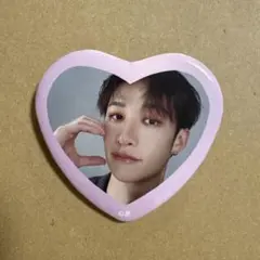 スキズ　バンチャン　缶バッジ　展覧会