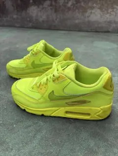 NIKE スニーカー