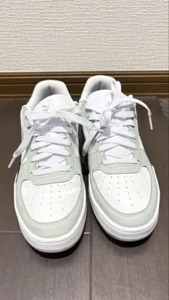 PUMA ホワイト/グレー スニーカー