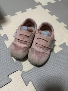 値下　New Balance スニーカー 15.5センチ　子供靴　ニューバランス