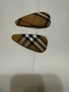 バーバリー チェック柄 ヘアピン 2個セット