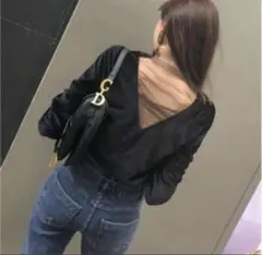 【新品】シースルーVネックベロアトップス