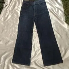 ユニクロ　ハイライズフレアジーンズ25（63.5cm）UNIQLO JEANS