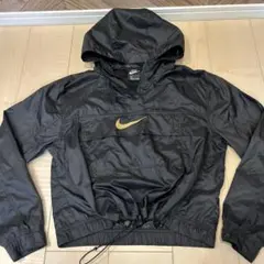 【美品】NIKE レディース　ウィンドブレーカー　黒×アニマル柄、着丈短め