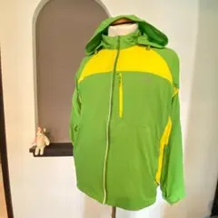 ナイロン マウンテンパーカー