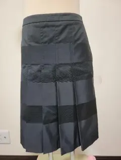Max Mara黒 プリーツスカート ひざ丈