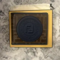 FENDI二つ折りビルケース（紙幣、カード入れ）のサムネイル