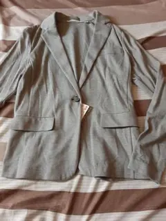 新品♦️UNIQLO♦️UVカットジャージージャケット　グレーＳ　ポケット付きのサムネイル