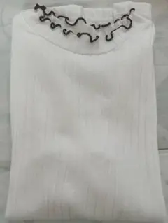 ホワイトフリルTシャツ M