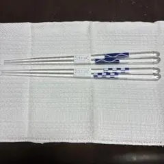 クリアなデザインのお箸　2膳