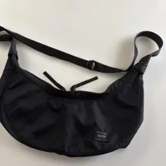 PORTER ポーター ハーフムーン 三日月　ショルダーバッグ ブラックのサムネイル