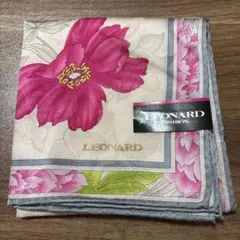 新品 未使用 レオナールのトランプ花柄 シルクロングシャツ 新品 未使用 レオナールのトランプ花柄 シルクロングシャツ 新品 未