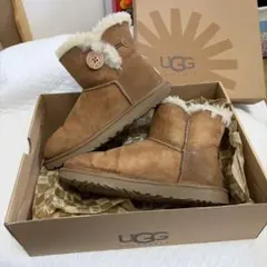 UGG ムートンブーツ スリッポン チェスナット - メルカリ