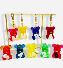 レジンキーホルダー　くま型レジンキーホルダー　ハンドメイド　オーダーメイド