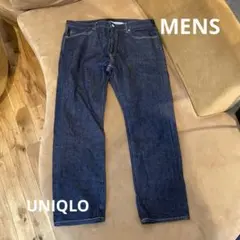 UNIQLO ダークブルー ストレートジーンズ