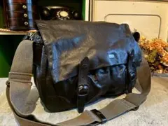マークバイマークジェイコブス ダークブラウン レザー メッセンジャー 
