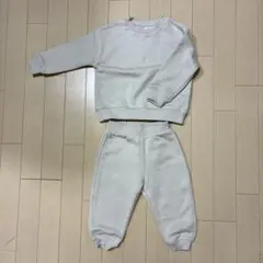 新品　ZARAベビー　12-18 (86cm) トレーナーとパンツのセット
