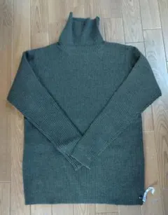 タートルネックセーター ニット