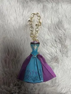 エルサ ドレス ストラップ ディズニーストア