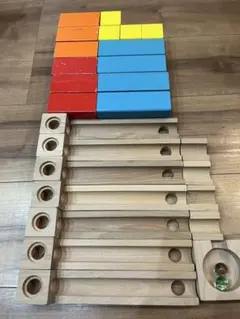 木製カラフルブロックとビー玉セットのサムネイル
