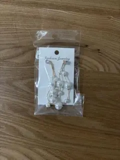 パールとゴールドのロングピアス