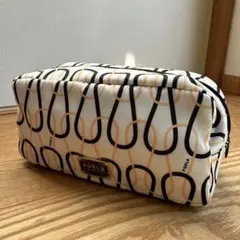【新品未使用】FURLA ロゴ入り メイクポーチのサムネイル