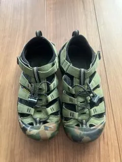 KEEN 防水迷彩サンダル 22.5cm