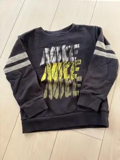 NIKE トレーナー 110サイズ 黒
