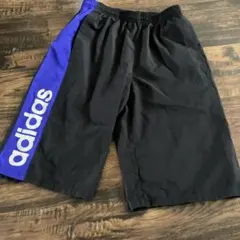 adidasキッズ150センチハーフパンツ黒×紫