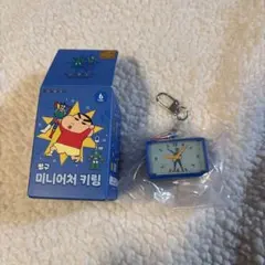 クレヨンしんちゃん　キーホルダー　アクション仮面