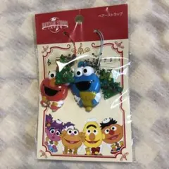 セサミストリート エルモとクッキーモンスターのストラップセット