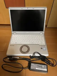 Panasonic let's note CF-SZ5 ノートPC アダプタ付きのサムネイル
