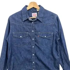 Levi's ダークブルー デニムシャツ