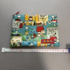 スヌーピー PEANUTS キャラクター コミック デザイン フラットポーチ