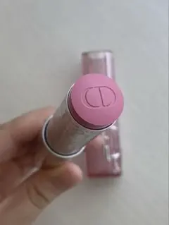 Dior ロージーグロウスティック 107 ドラゴンフルーツ バックステージのサムネイル
