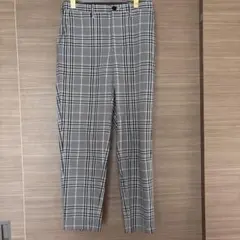 GU ジーユー　チェックチノパン（S）