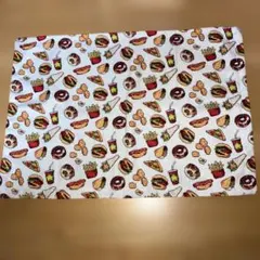 ハンドメイド　ランチョンマット　ファストフード柄とサメ柄のサムネイル