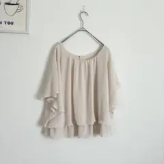 カーネリアン　半袖ブラウス　さらっと◎ 裾ドレープデザイン　きれいめ　シンプルのサムネイル