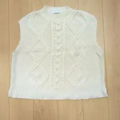【AMERICAN HOLIC】★美品 ケーブル編みニットベスト Mサイズ