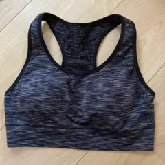 新品未使用　ジーユー　ストレッチ素材　スポーツブラ
