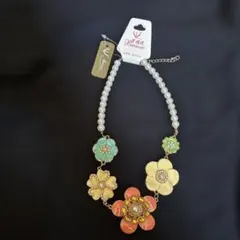 レトロ可愛い 花モチーフ ネックレス