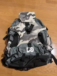 迷彩バックパック 多機能ナイロン製