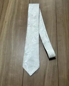 ネクタイ ホワイト　白色　冠婚葬祭　シンプル　スーツ　ビジネス