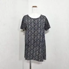 SELF SERVICE 半袖カットソー 濃紺（L）花柄 綿100% 伸縮のサムネイル