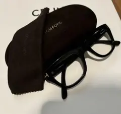 【美品】TOM FORDトムフォード伊達眼鏡　シングルマンTF5178-001