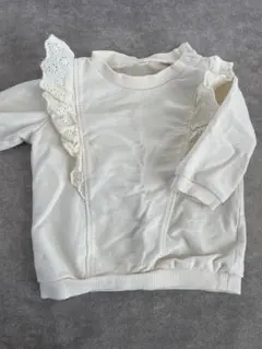 フリル付きアイボリー色トレーナー 60〜70cm