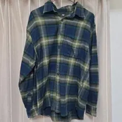 チェツクシャツ