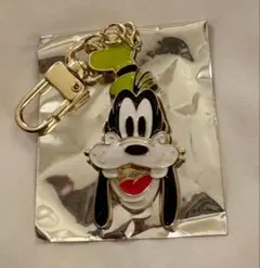 ディズニーストア　シークレットチャーム　グーフィ　ミッキー＆フレンズキーチェーン