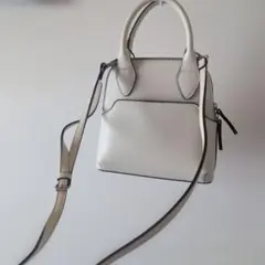 【美品】高見え!!2WAYハンドバッグ 合成皮革　即日発送