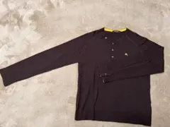 ダークブラウン ボタン付きニット